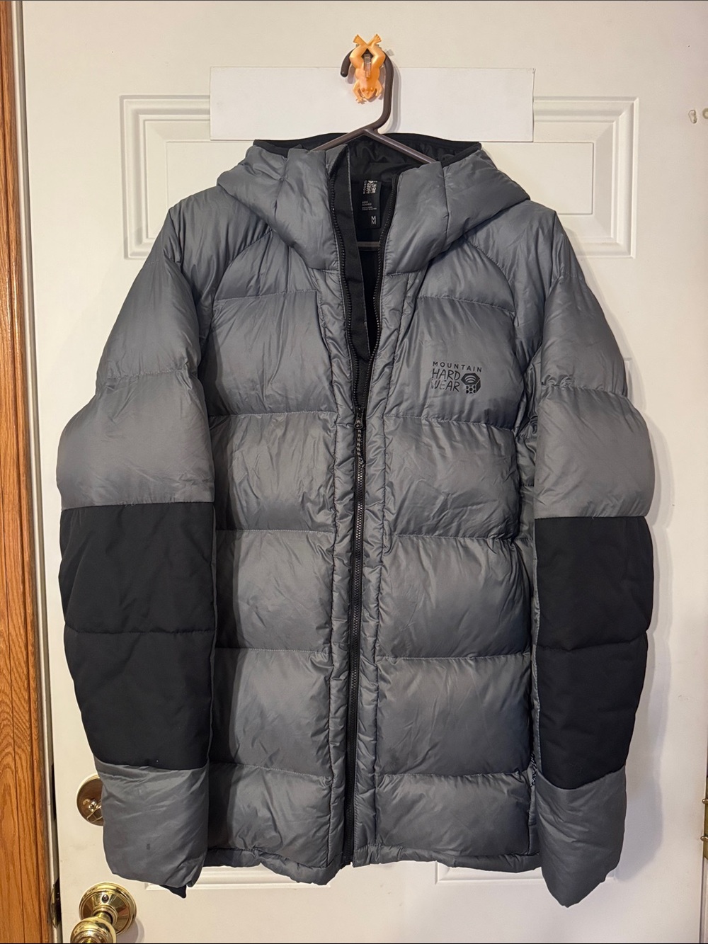 Mountain Hardwear Men's Gray and Black Puffer Jacket with Hood